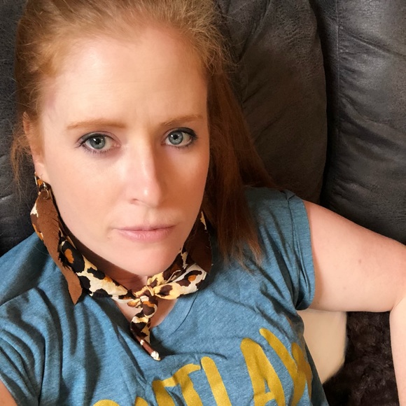 Meet your Posher, Jessica - Picture 1 of 1